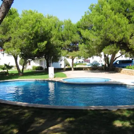 With 2 Bedrooms In With Shared Pool Enclosed Garden And Wifi Apartamento Port d'Addaia