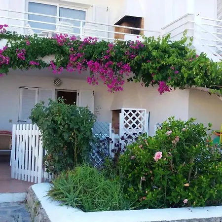 Apartment With 2 Bedrooms In With Shared Pool Enclosed Garden And Wifi