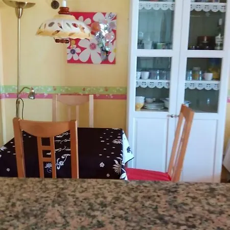 With 2 Bedrooms In With Shared Pool Enclosed Garden And Wifi Port d'Addaia